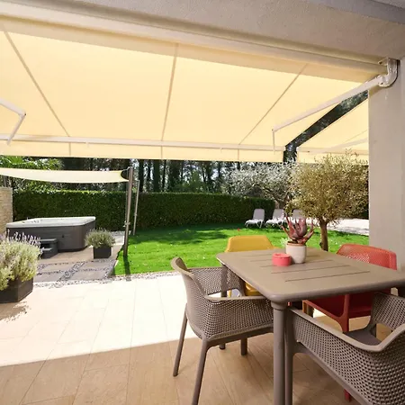 Appartement Martello Garden Poreč