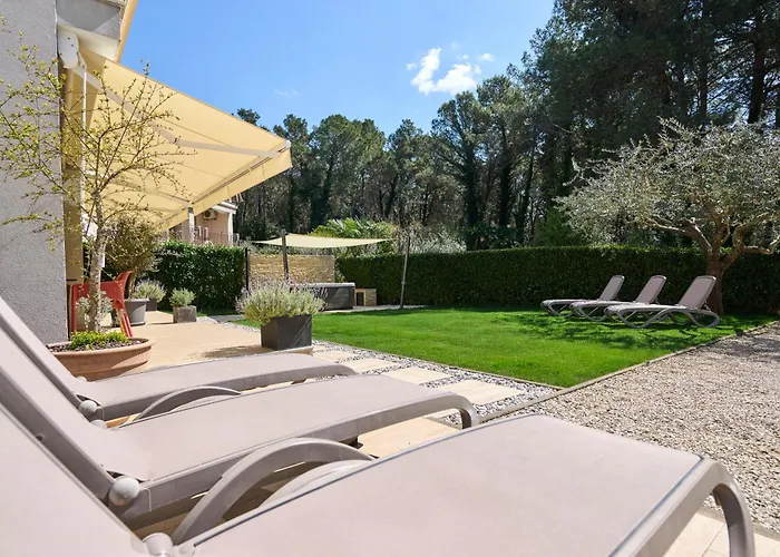 Martello Garden Appartement *